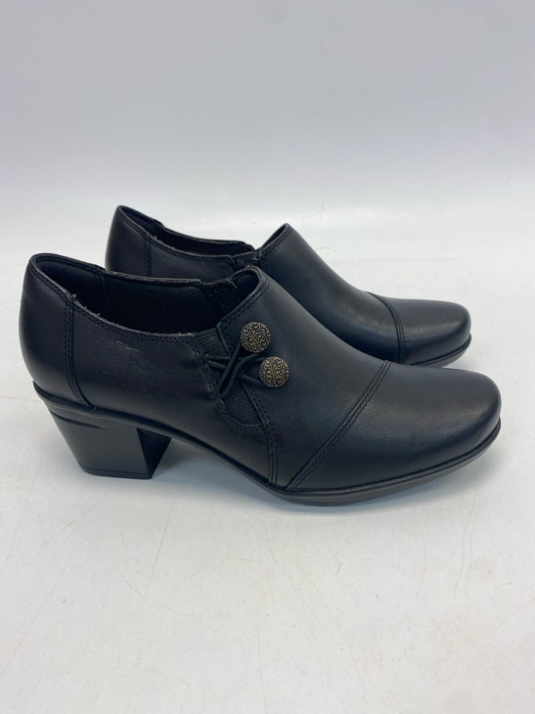 Clarks US Size 7 Black Side Zipper Heels