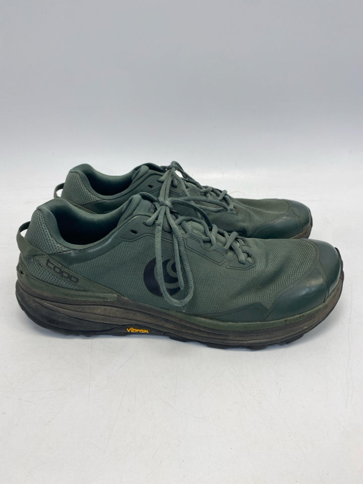 Size 13 Lace-Up Men&