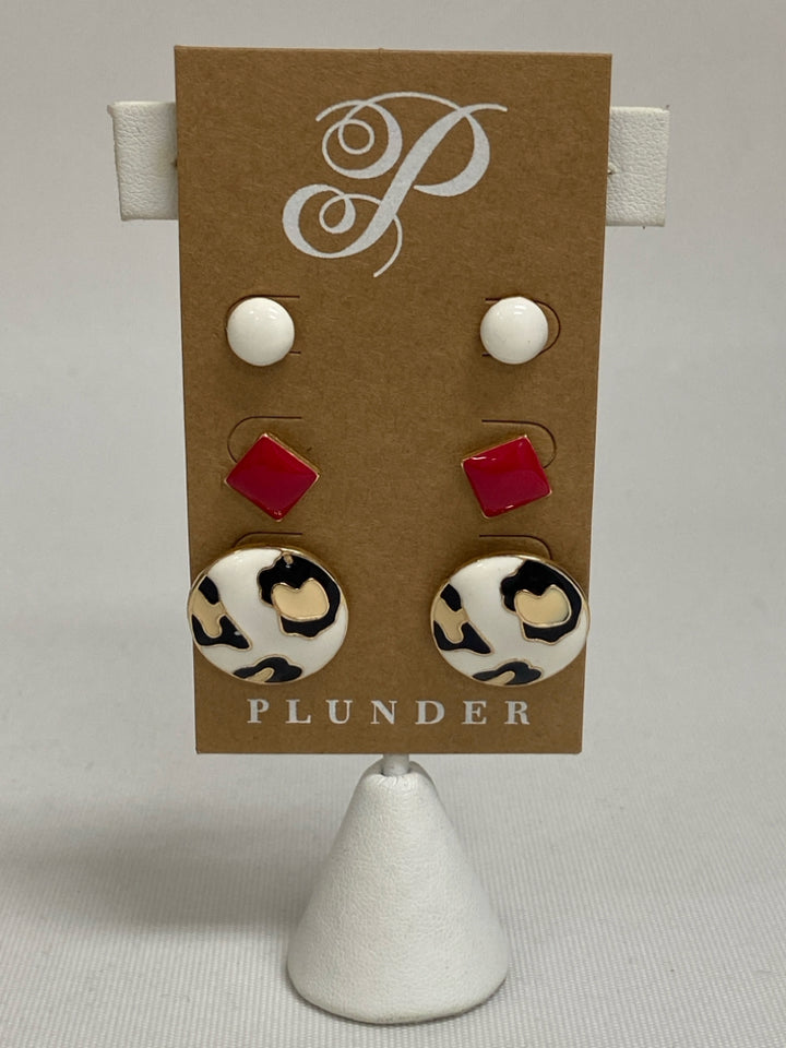 NWT Red/White Black/Tan Shapes Earrings