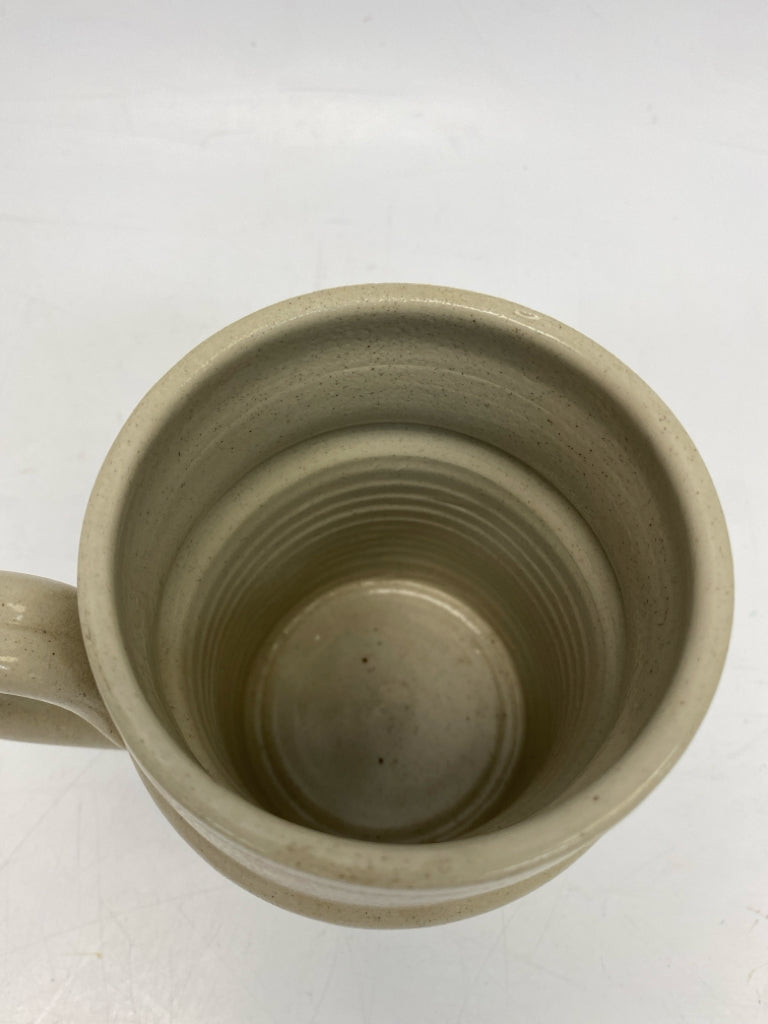 Williamsburg Cream Blue Leaves Pottery Coffee Mug