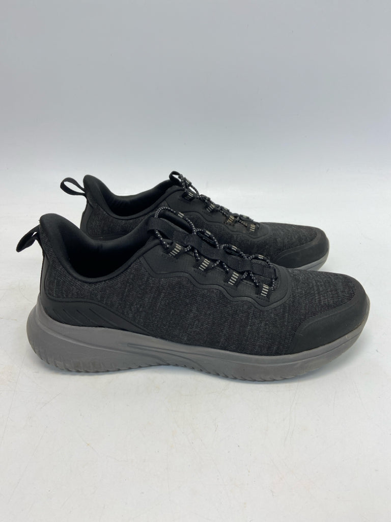 Size 9.5 Black Men&