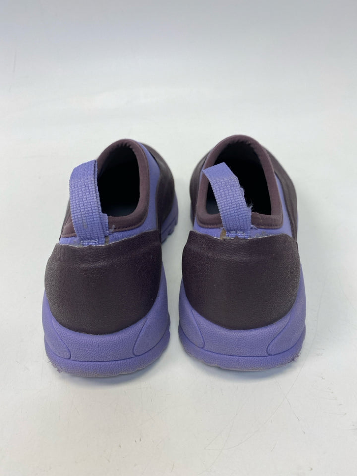Size 5 Purple Lavender Clogs