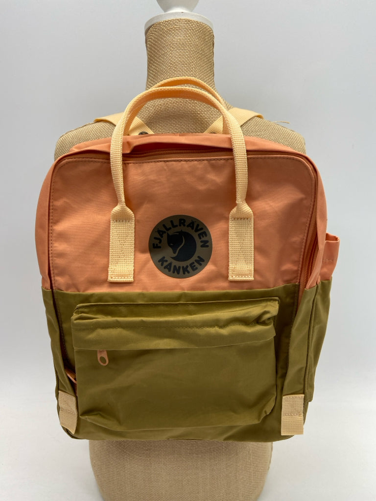 FJALL RAVEN Coral Gold Backpack