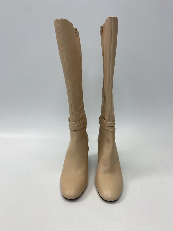 Ann Taylor  Size 9 Blush Side Zipper Boots