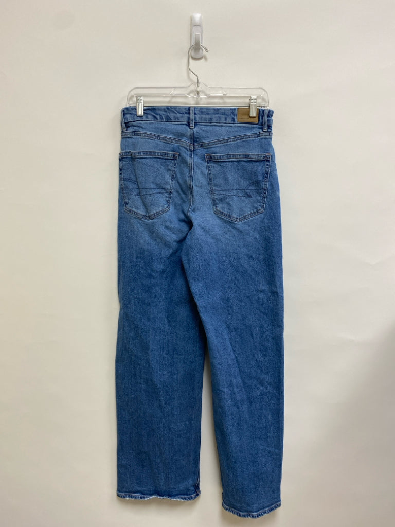 American Eagle Size 8 Faded Blue Ladies Jeans