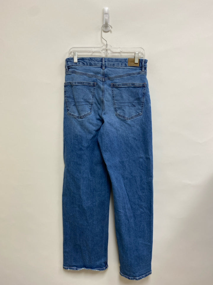 American Eagle Size 8 Faded Blue Ladies Jeans