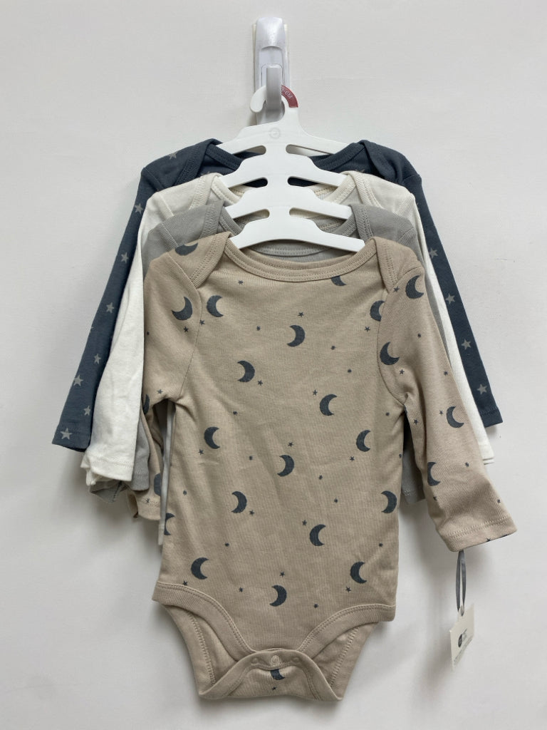 NWT cloud island SIZE 3-6M Beige Gray/White Stars Girl&