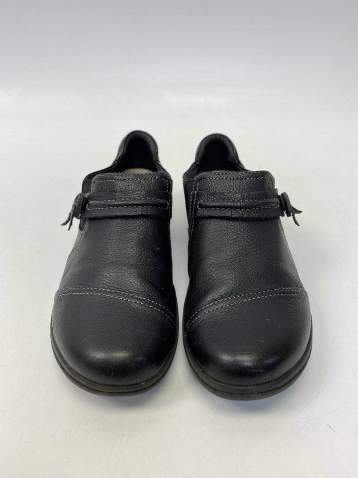 Clarks  Size 7 Black Flats