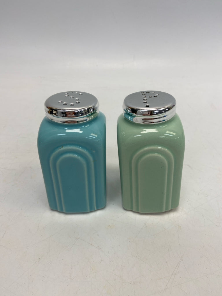 Aqua Mint Green Ceramic Salt/Pepper