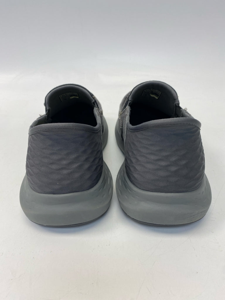 Skechers Size 9 Gray Men&