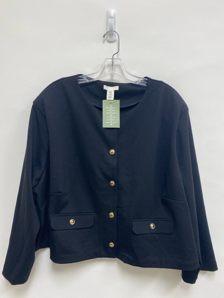 NWT H&amp;M  SIZE  4X Black Button Up Plus Size Jacket