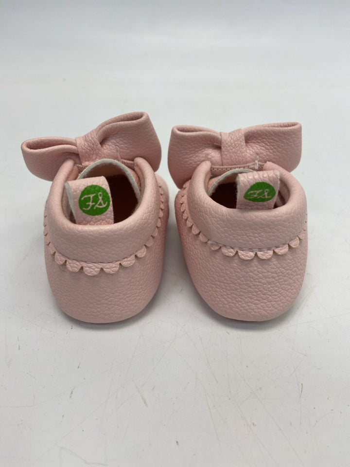 First Steps SIZE 6-9M Pink Bows Girl&