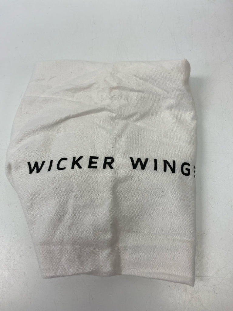 Wicker Wings White Black Belt Bag