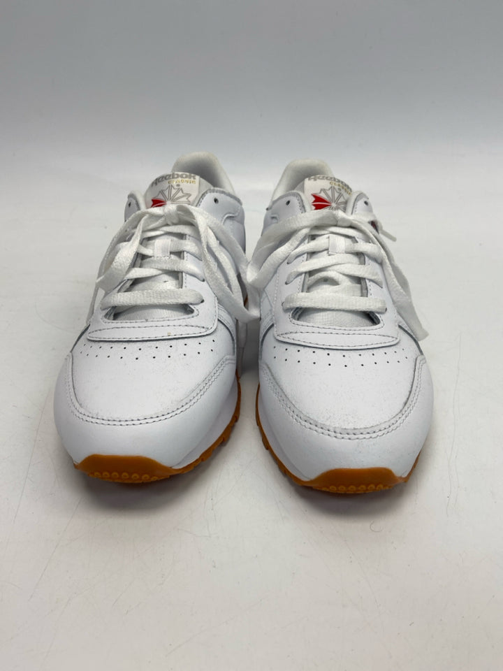 NWOT Reebok  Size 9 White Lace-up Sneakers