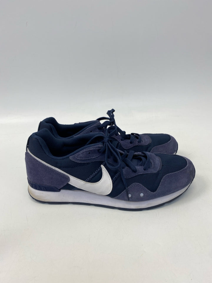 Nike Size 11 Navy White Lace-Up Men&