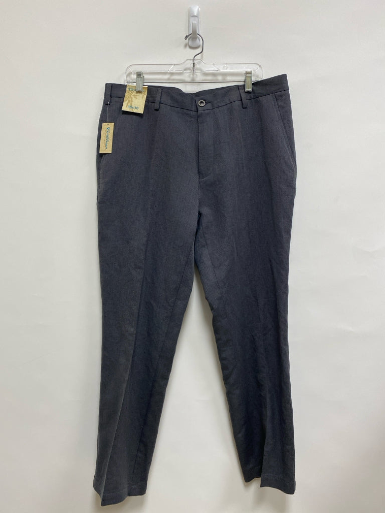 NWT Roundtree &amp; Yorke Size 38 Gray Herringbone Men&