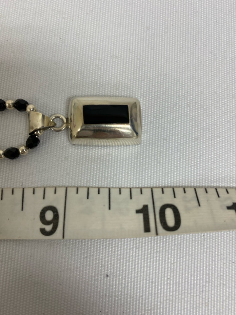 NWT Silver Black Beaded Necklace