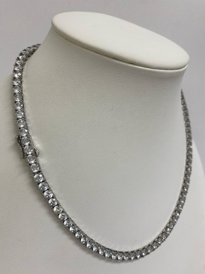 NEW/BOX Silver Clear Jeweled Necklace