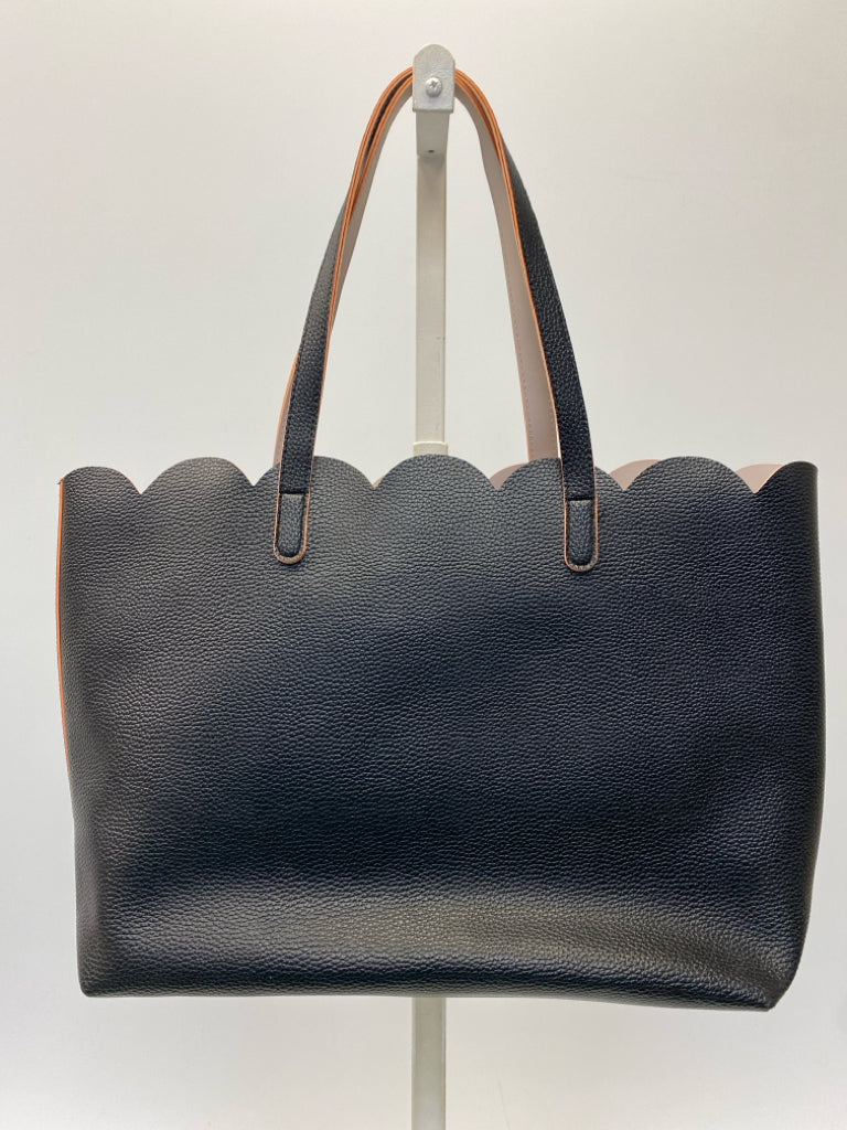 Black Cream Bow(s) Tote Bag