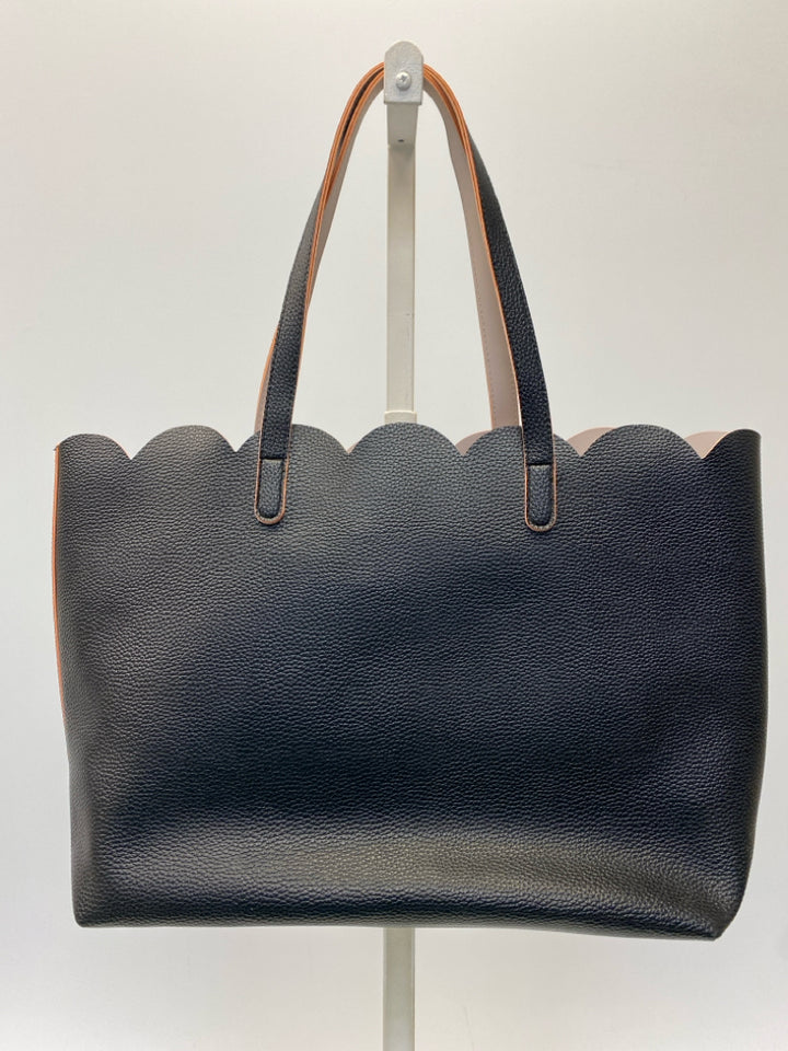 Black Cream Bow(s) Tote Bag
