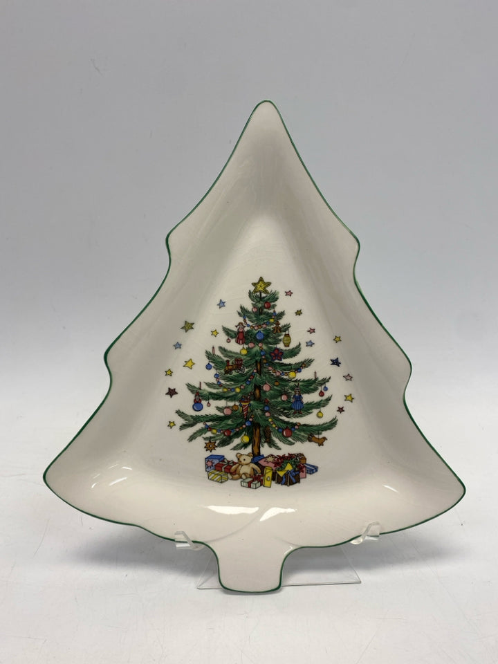 White Green Trees Christmas