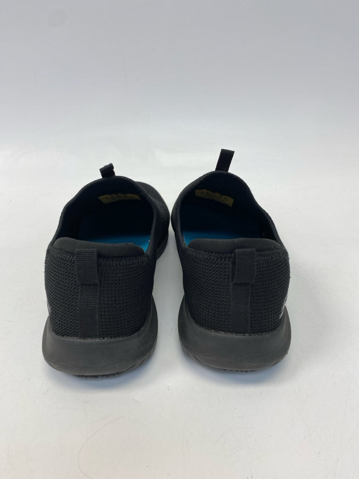 Skechers  Size 11 Black Sneakers