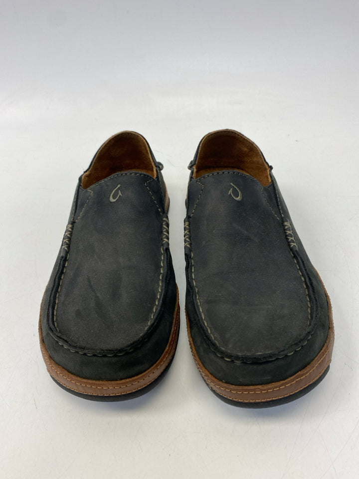 OluKai Size 7 Black Brown Men&