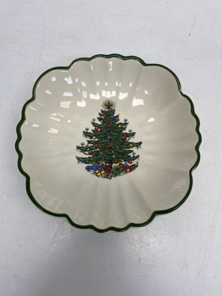 White Green Trees Christmas