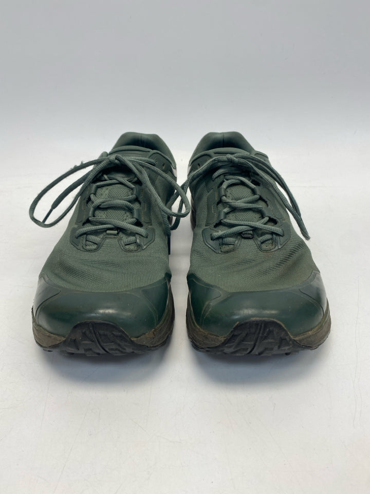 Size 13 Lace-Up Men&