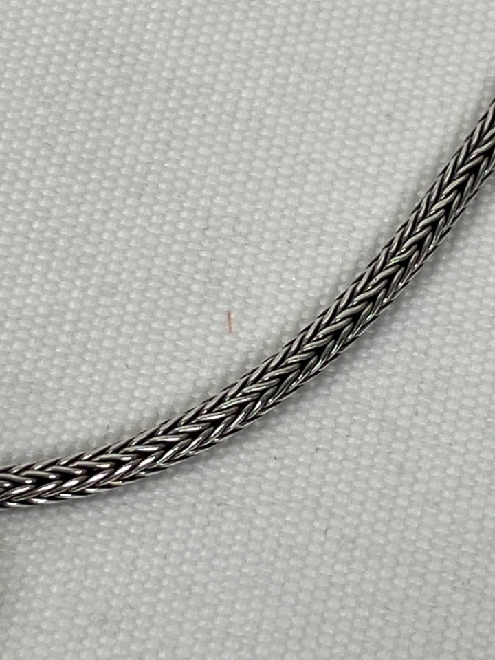 Silver Iridescent Oval(s) Necklace