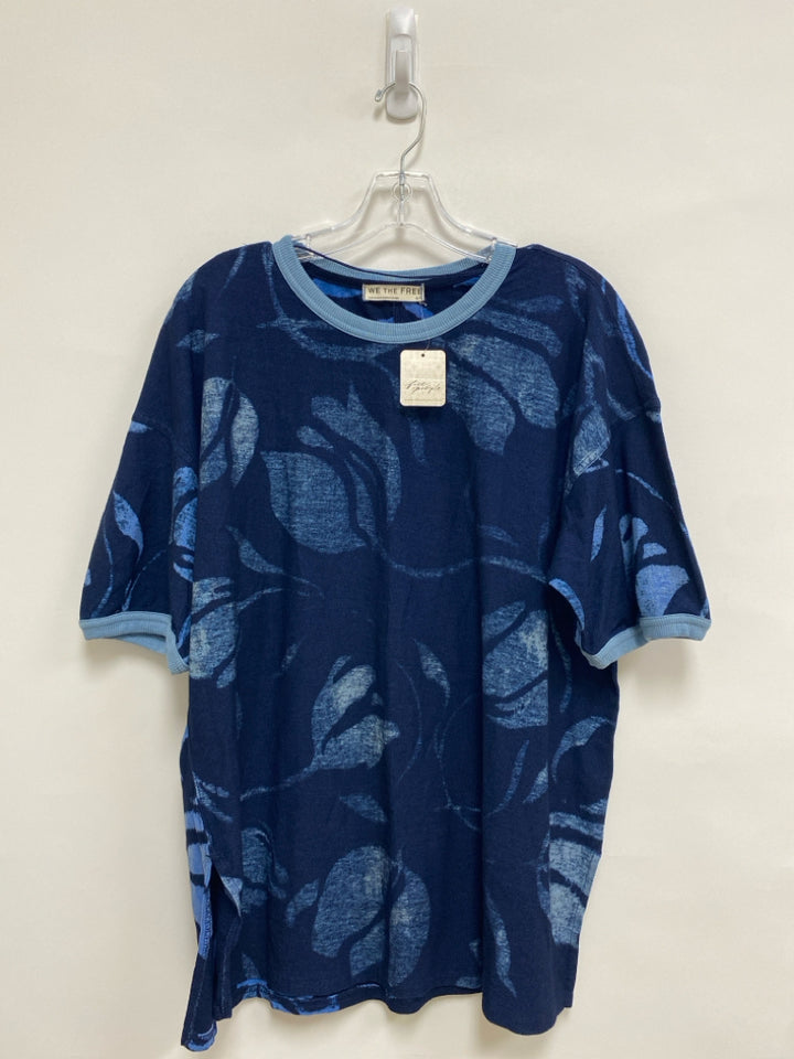 NWT We The Free Size S Navy Blue Flowers Ladies Top