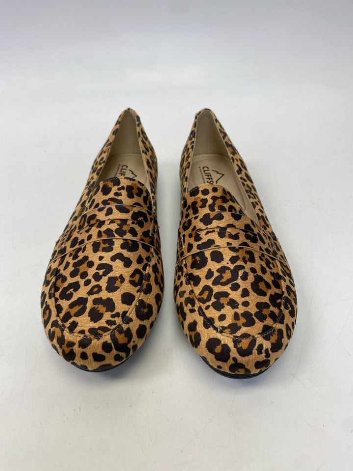 NWOT White Mountain US Shoe Size 9 Animal Print Flats