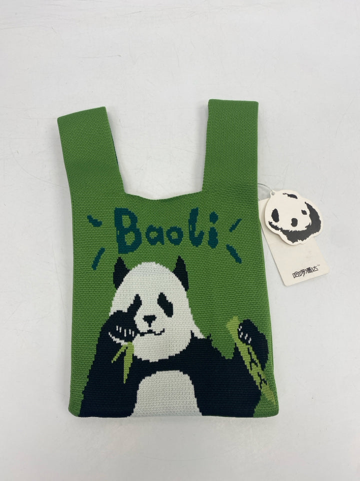 NWT Green Black/White Knit Tote Bag