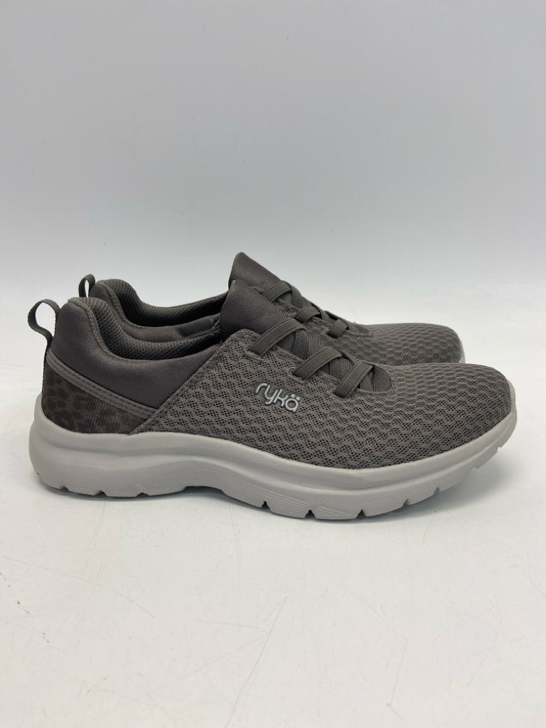 NWOT Ryka  Size 8 Gray Fabric Sneakers