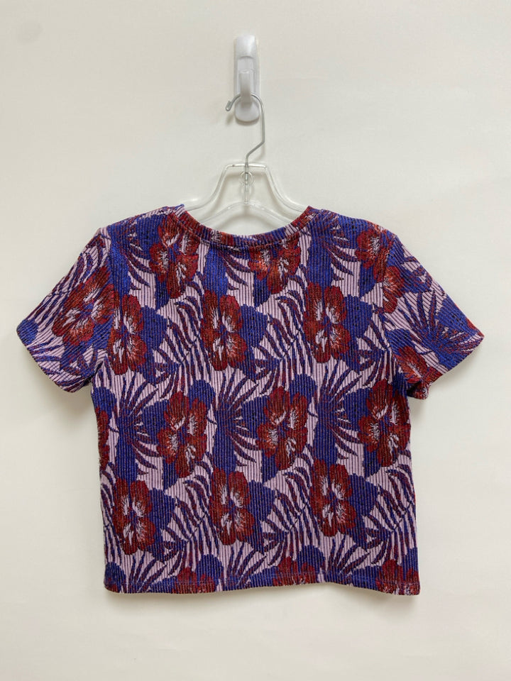 Size S Lavender Blue/Red Ribbed Ladies Top