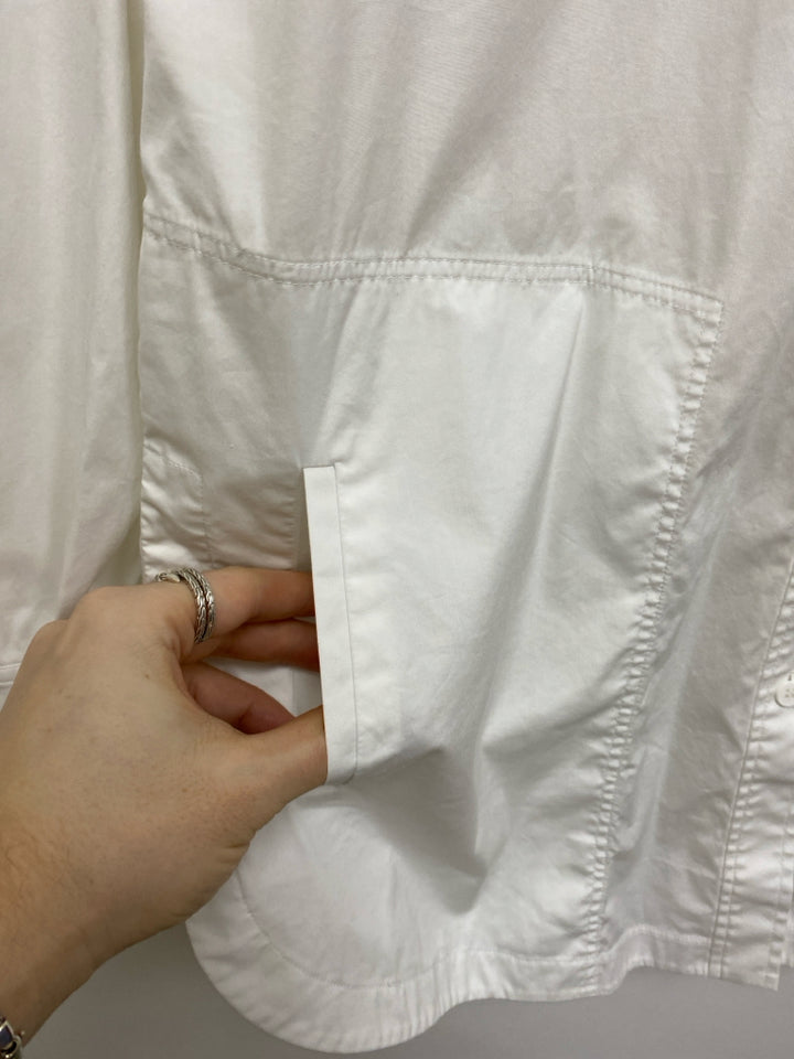 LAFAYETTE 148 Size S White Buttons Long Sleeve Ladies Top