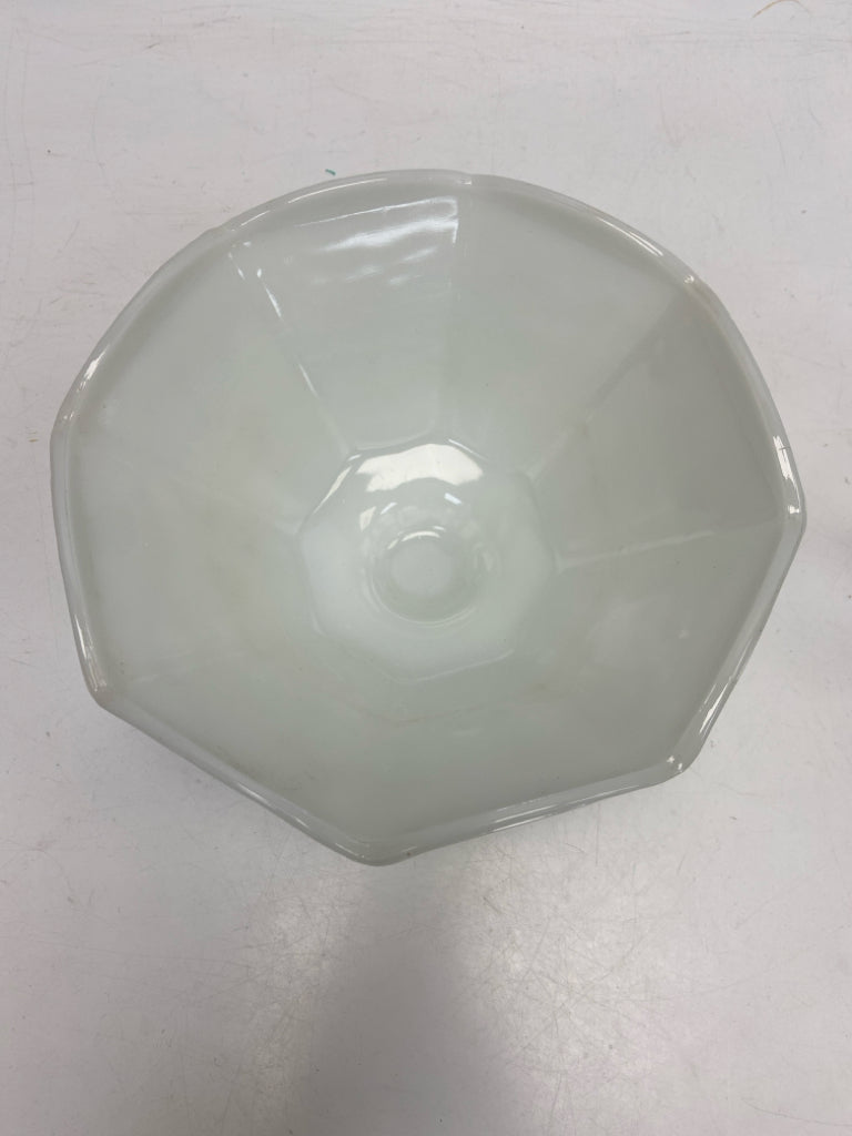 White Grapes Glass Bowl(s)