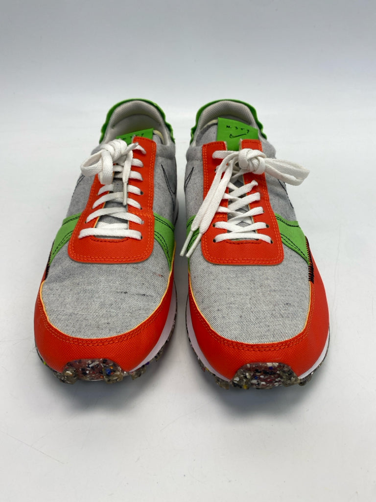 Nike Size 10.5 Gray/Orange Green Lace-Up Men&