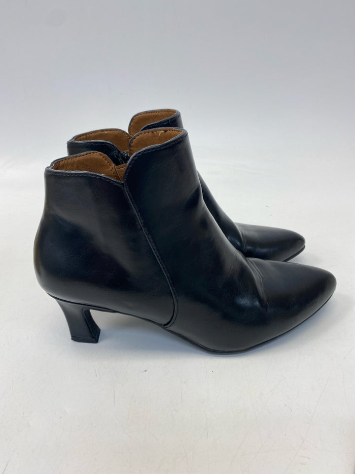 Sofft US Shoe Size 7.5 Black Side Zipper Boots