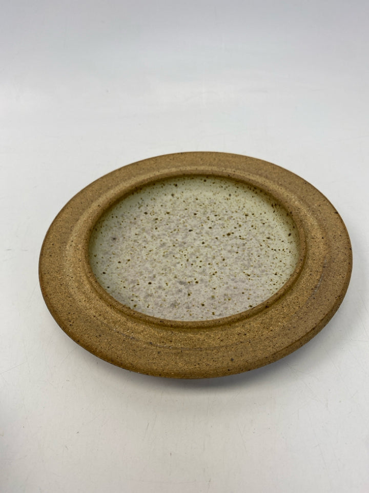Gray Brown Pottery