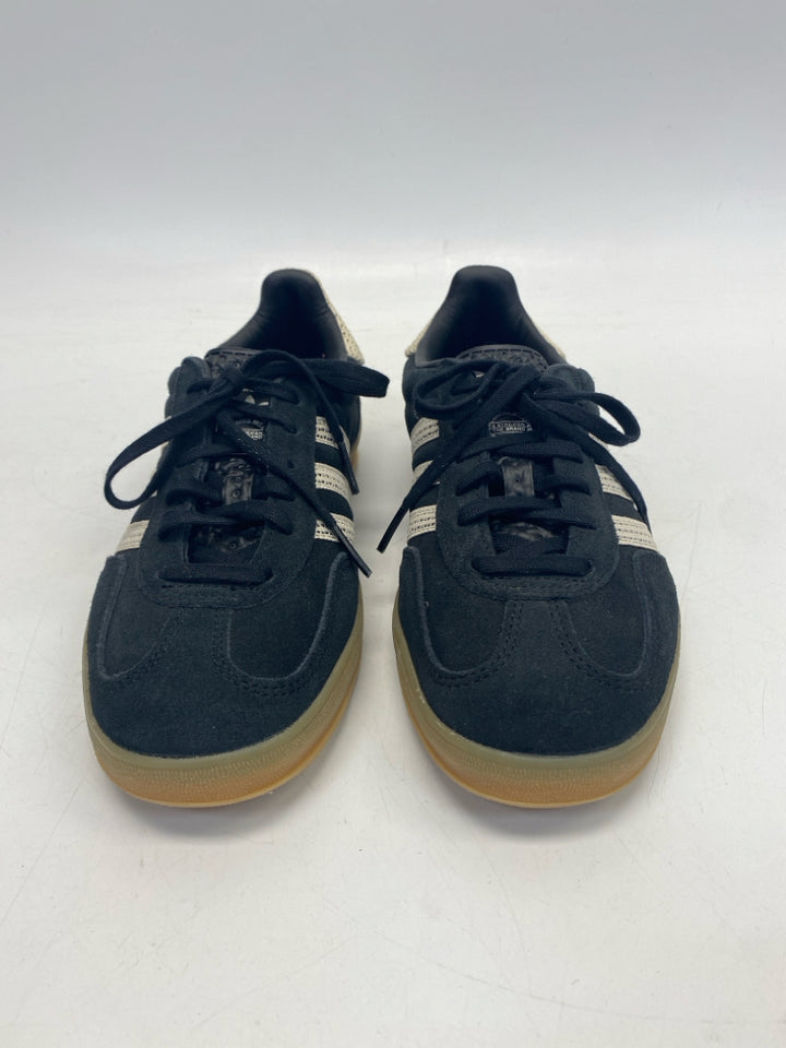 NWOT Adidas  Size 7.5 Black Cream Sneakers