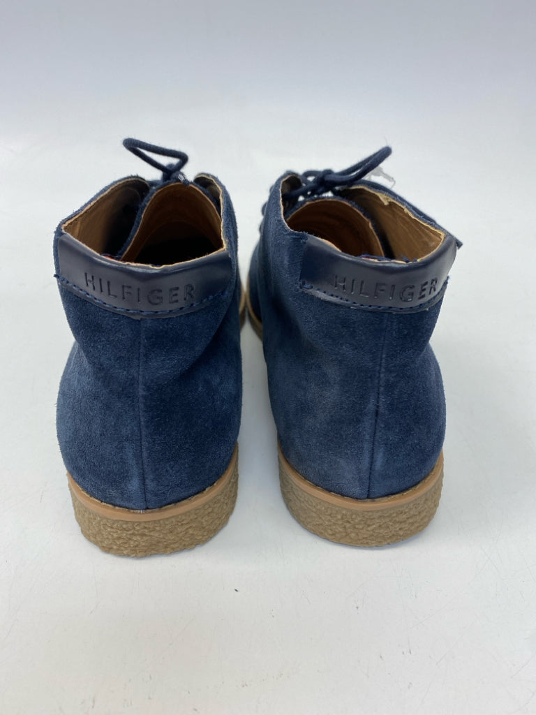NWT Tommy Hilfiger  Size 9 Navy Lace-up Suede Boots