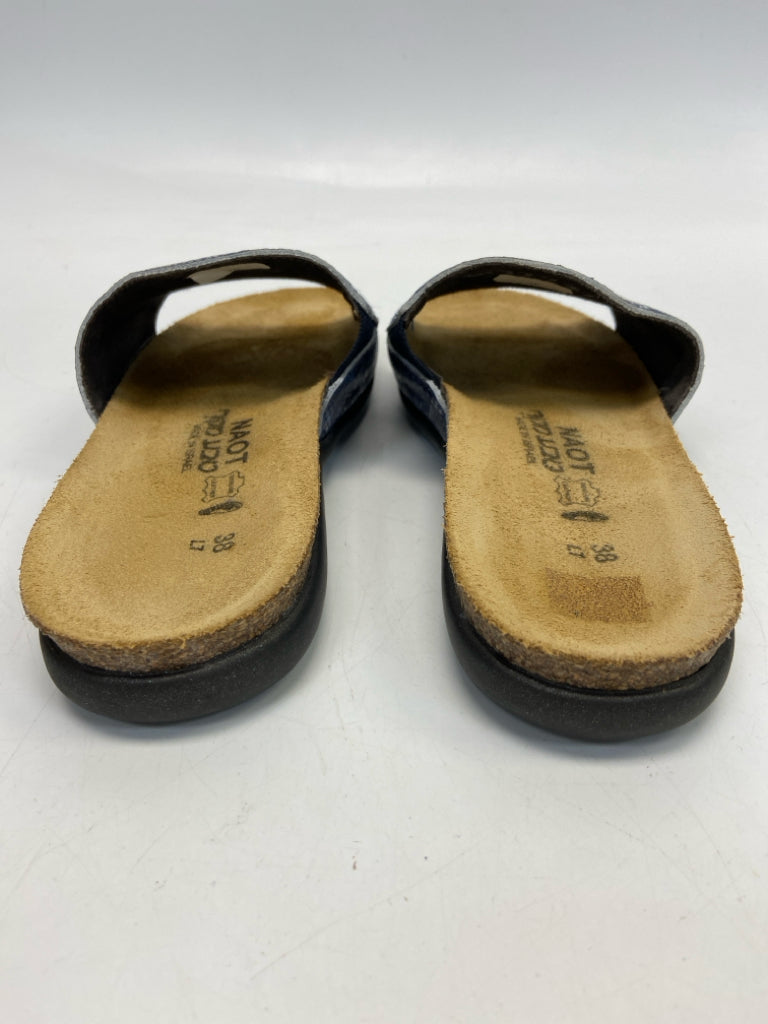 Naot  Size 38 Navy Sandals