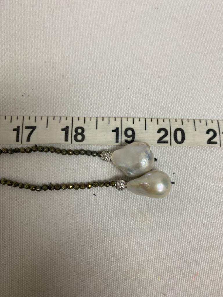 Gray Pearl Beaded Necklace