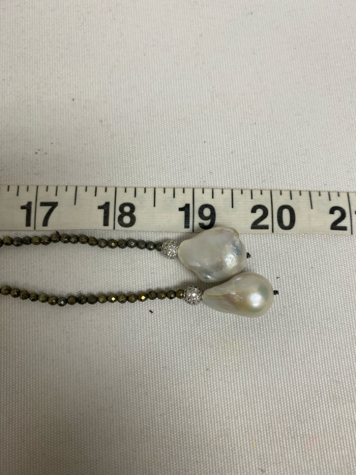 Gray Pearl Beaded Necklace