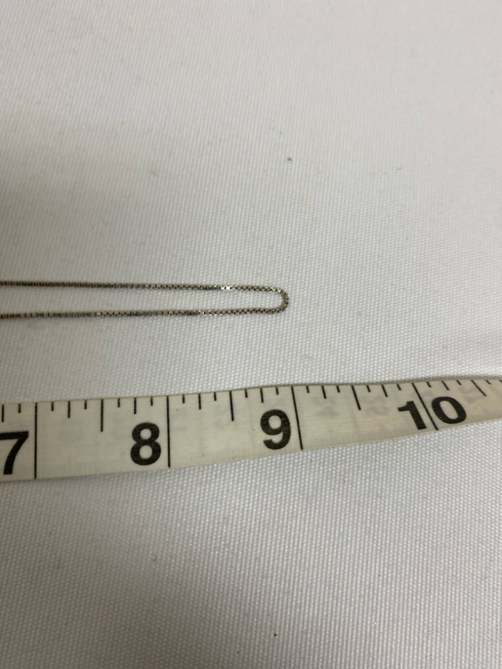 NWT Silver Chain Necklace