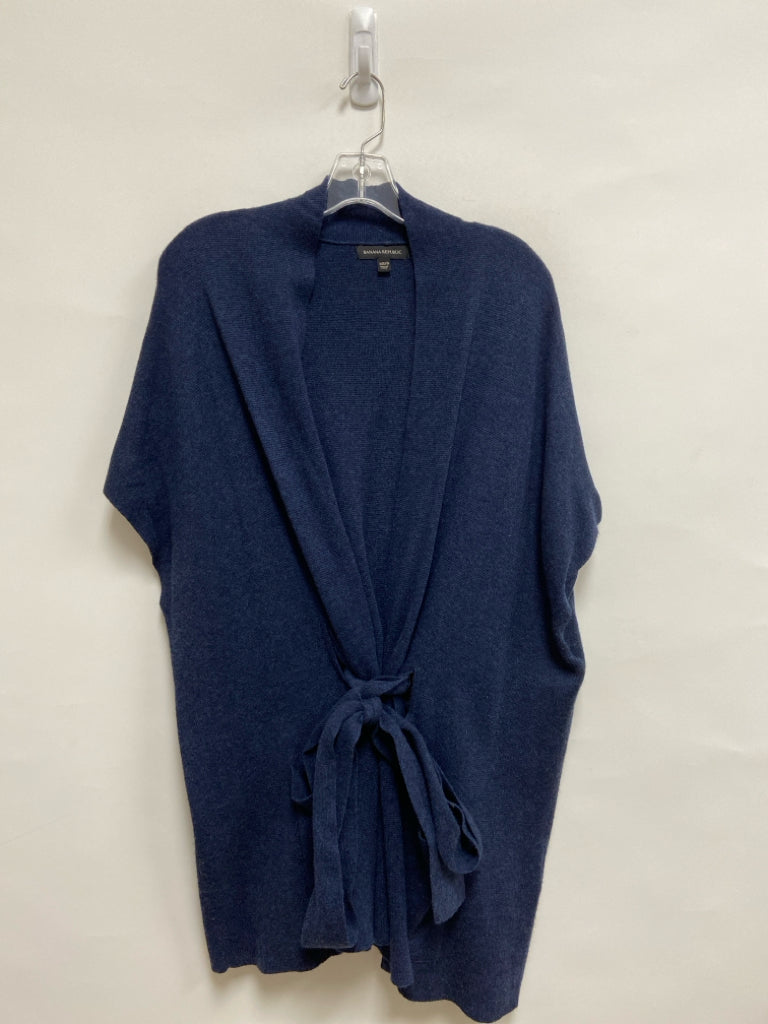 Banana Republic Size XS Navy Batwing Ladies Sweater