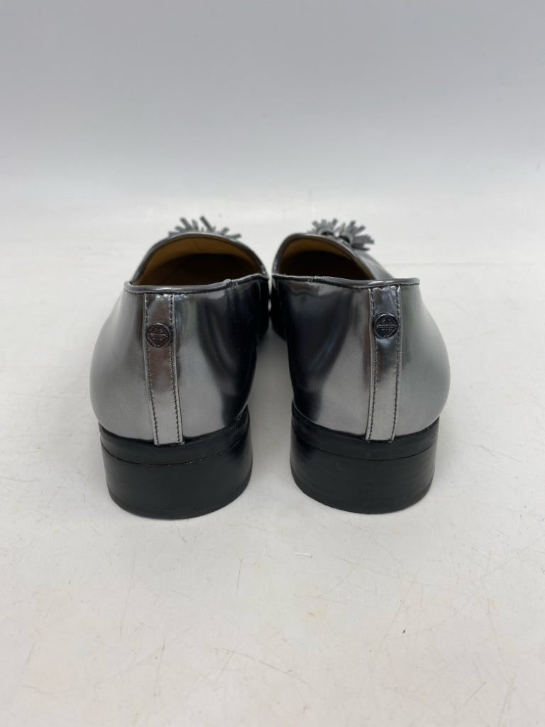Antonio Melani  Size 7.5 Silver Tassel(es) Flats