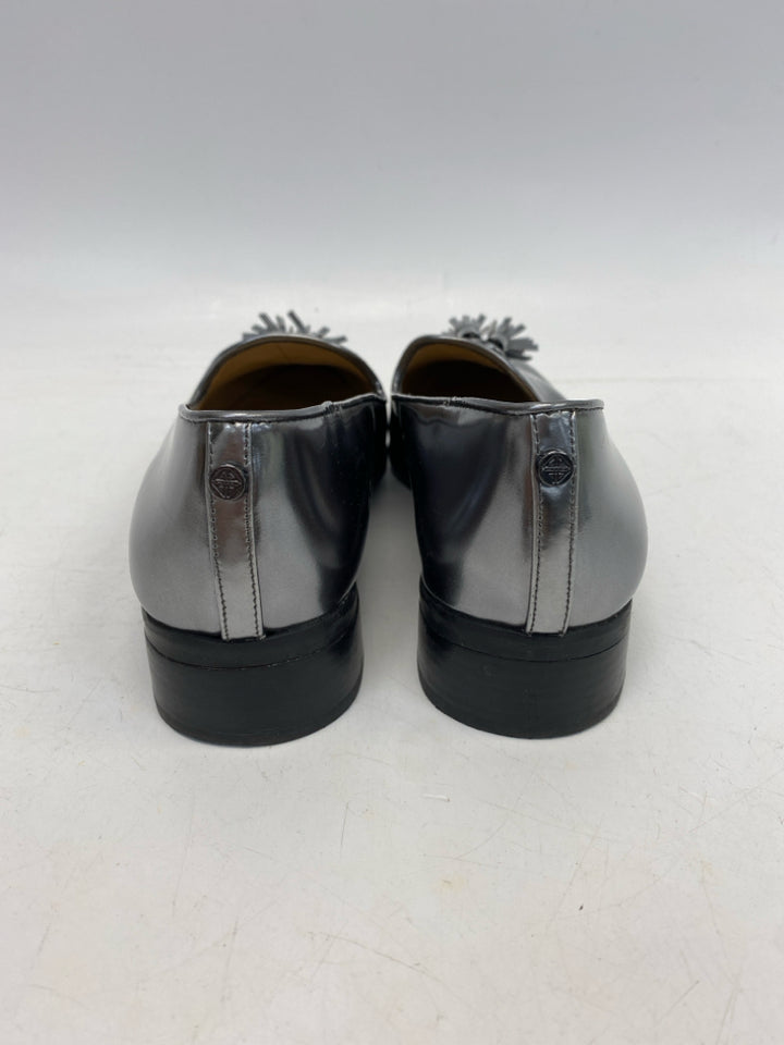 Antonio Melani  Size 7.5 Silver Tassel(es) Flats