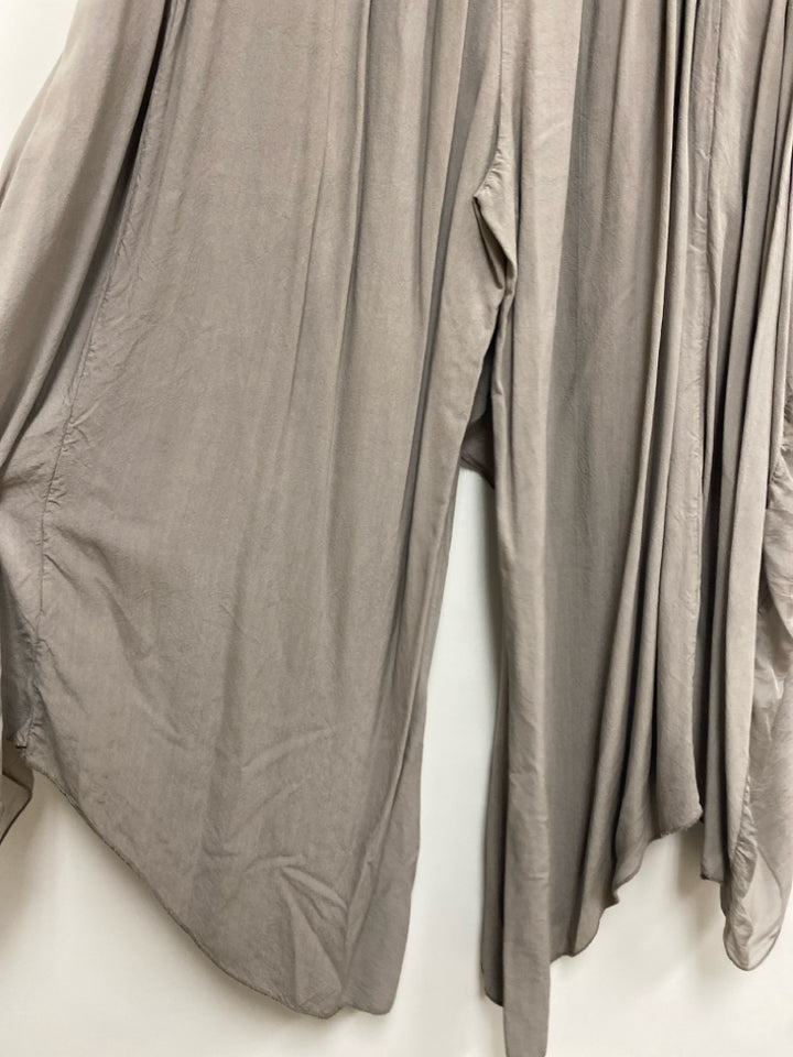 NWT Tempo Paris Size L Taupe Pull-on Ladies Pants